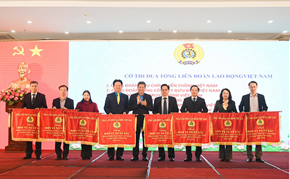 Công đoàn Tổng công ty VTC vinh dự nhận Cờ thi đua của Tổng Liên đoàn Lao động Việt Nam